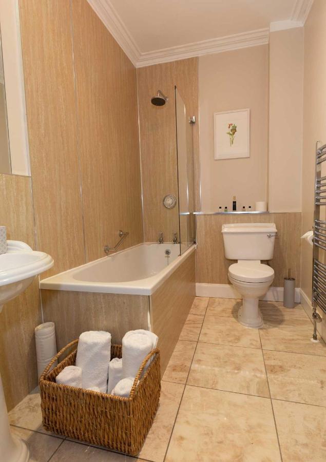 Fernbank House Bed & Breakfast Абърфелди Екстериор снимка